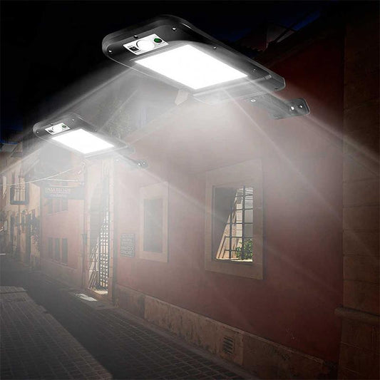 Solcelledrevet LED-lampe til udendørs brug