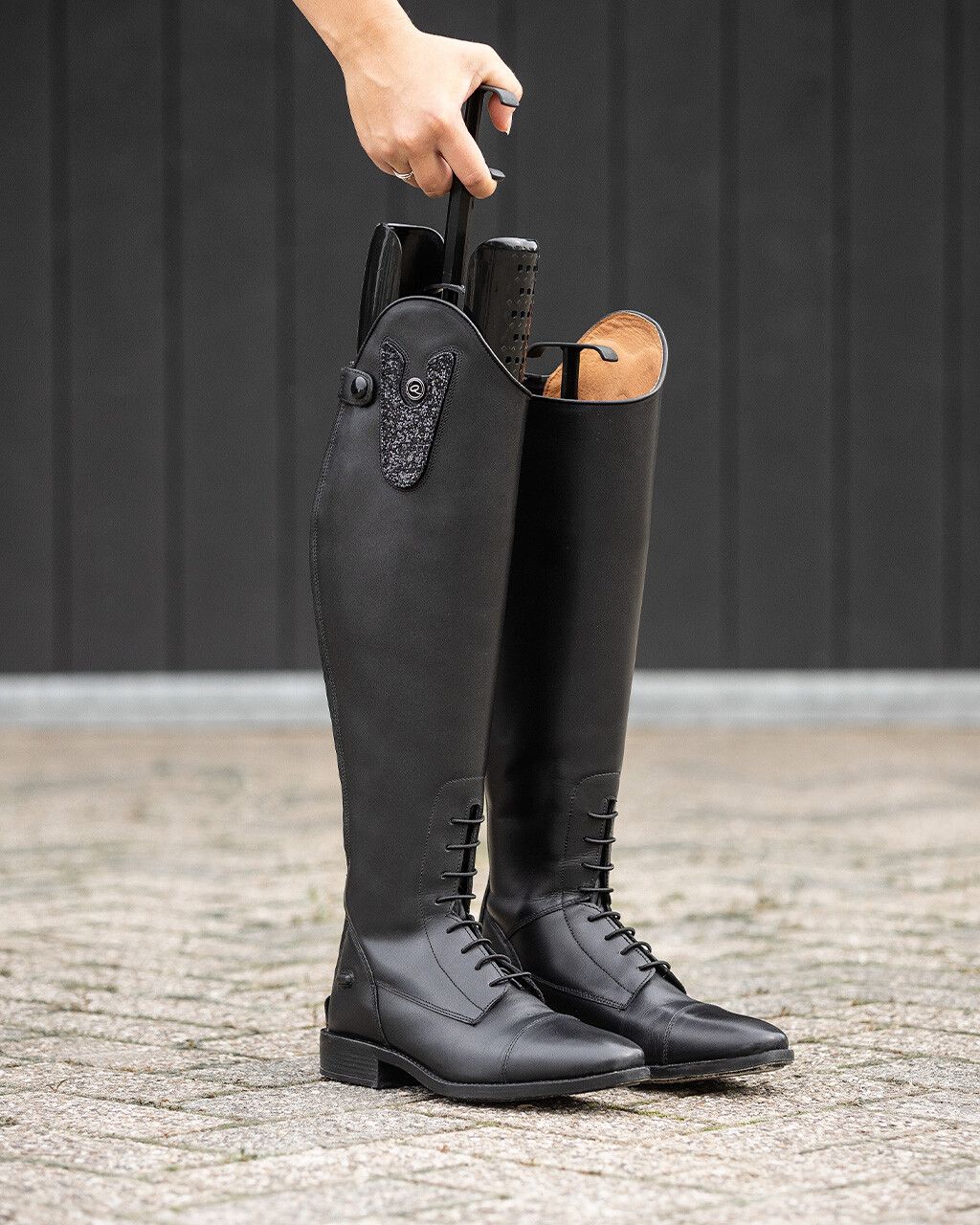 QHP- Støvlestivere- Sort